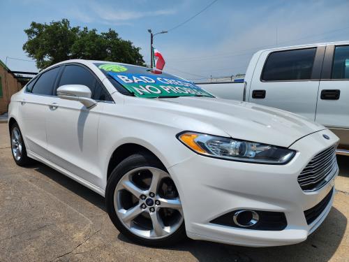 2015 Ford Fusion SE Sedan